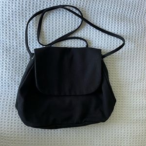 NWT Canvas Baggu Bag with magnetic close